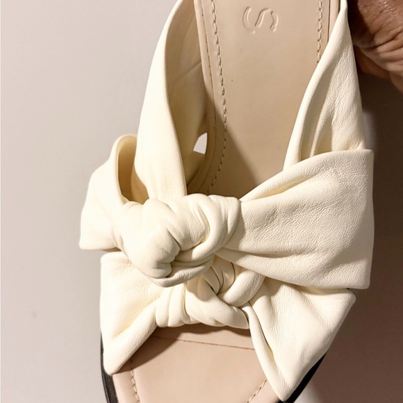 Cos white leather double knotted swing block heel size 6 USA practically new - Picture 7 of 10